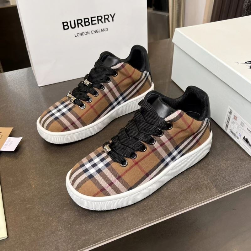 Burberry Low Shoes